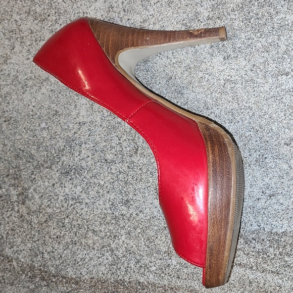 Mossimo Red Peep Toe Pump Heels - Picture 5 of 10